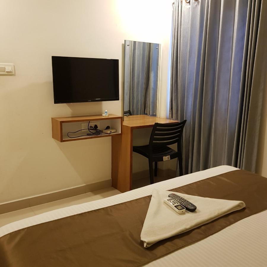 The Galaxy Suites Kochi エクステリア 写真