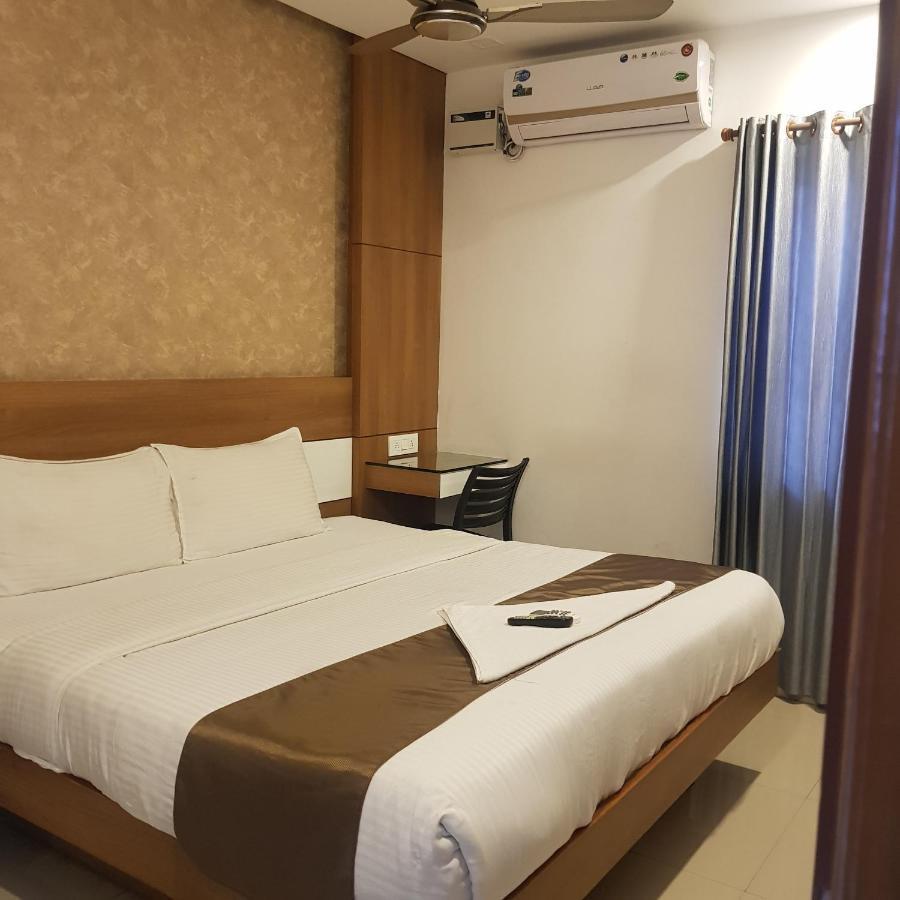 The Galaxy Suites Kochi エクステリア 写真
