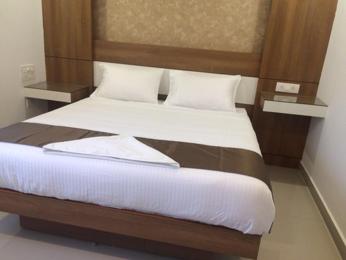 The Galaxy Suites Kochi エクステリア 写真