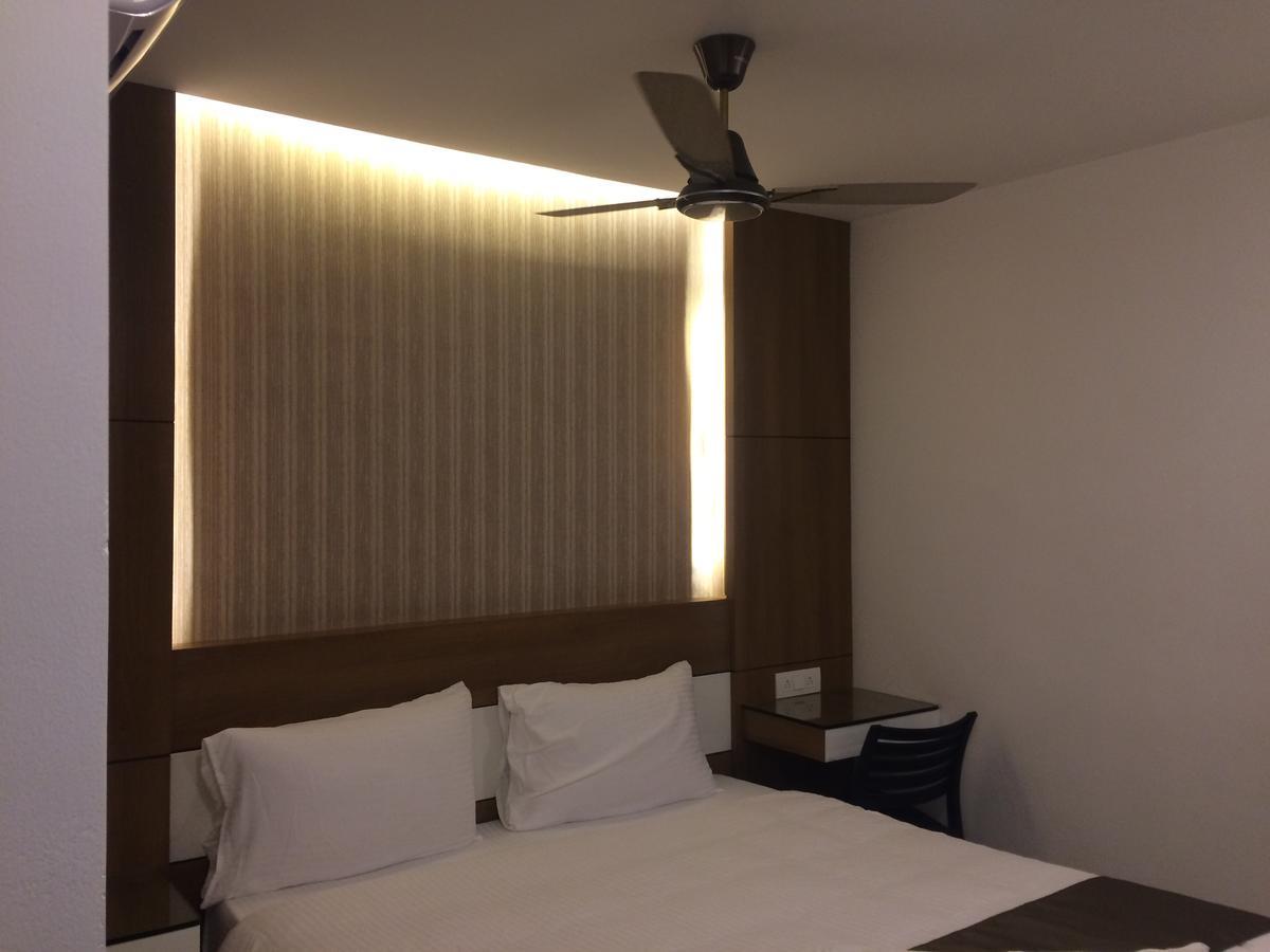 The Galaxy Suites Kochi エクステリア 写真